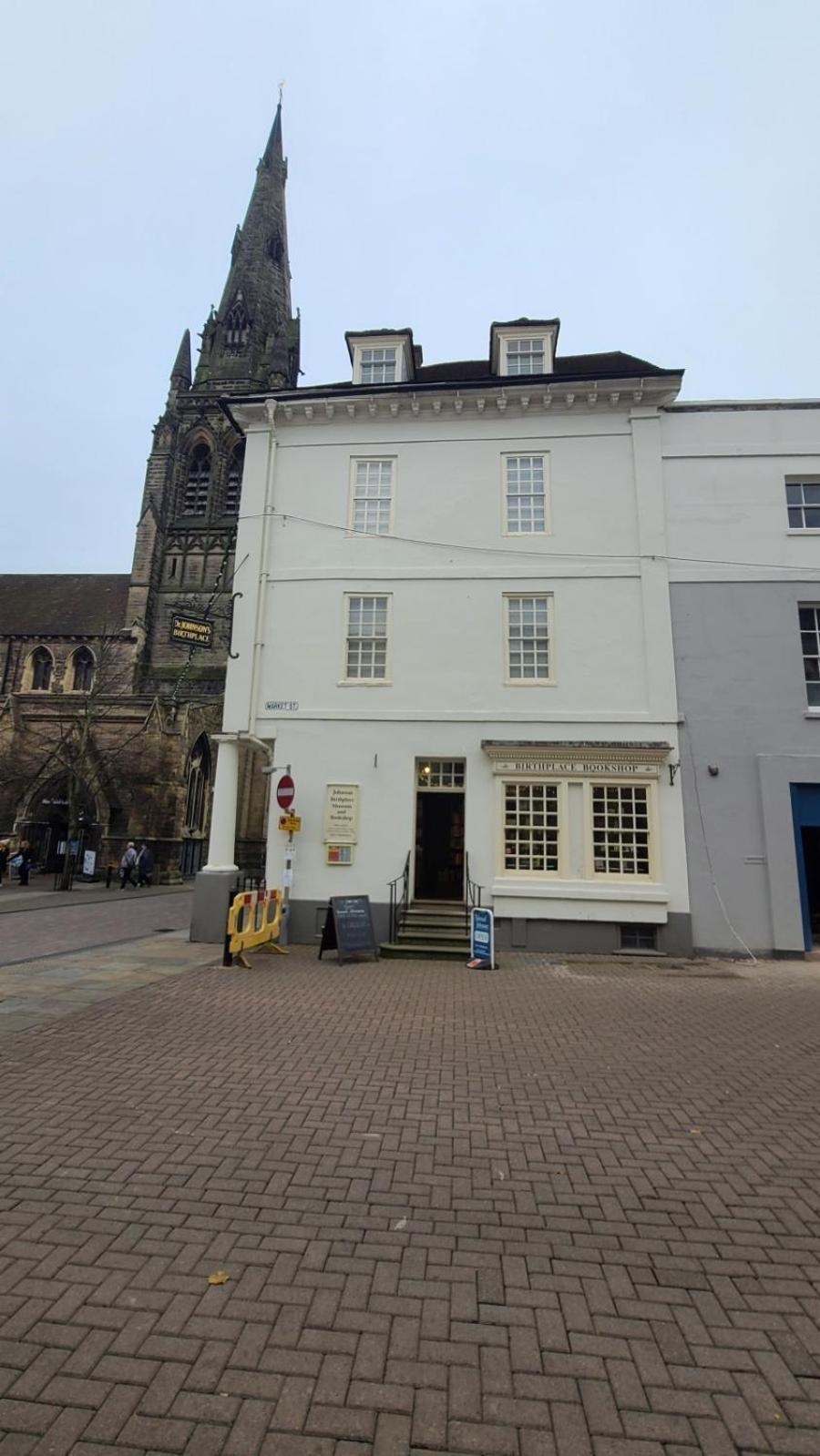 Samuels' A Duplex Apartment By Spires Accommodation In Lichfield City Centre Esterno foto