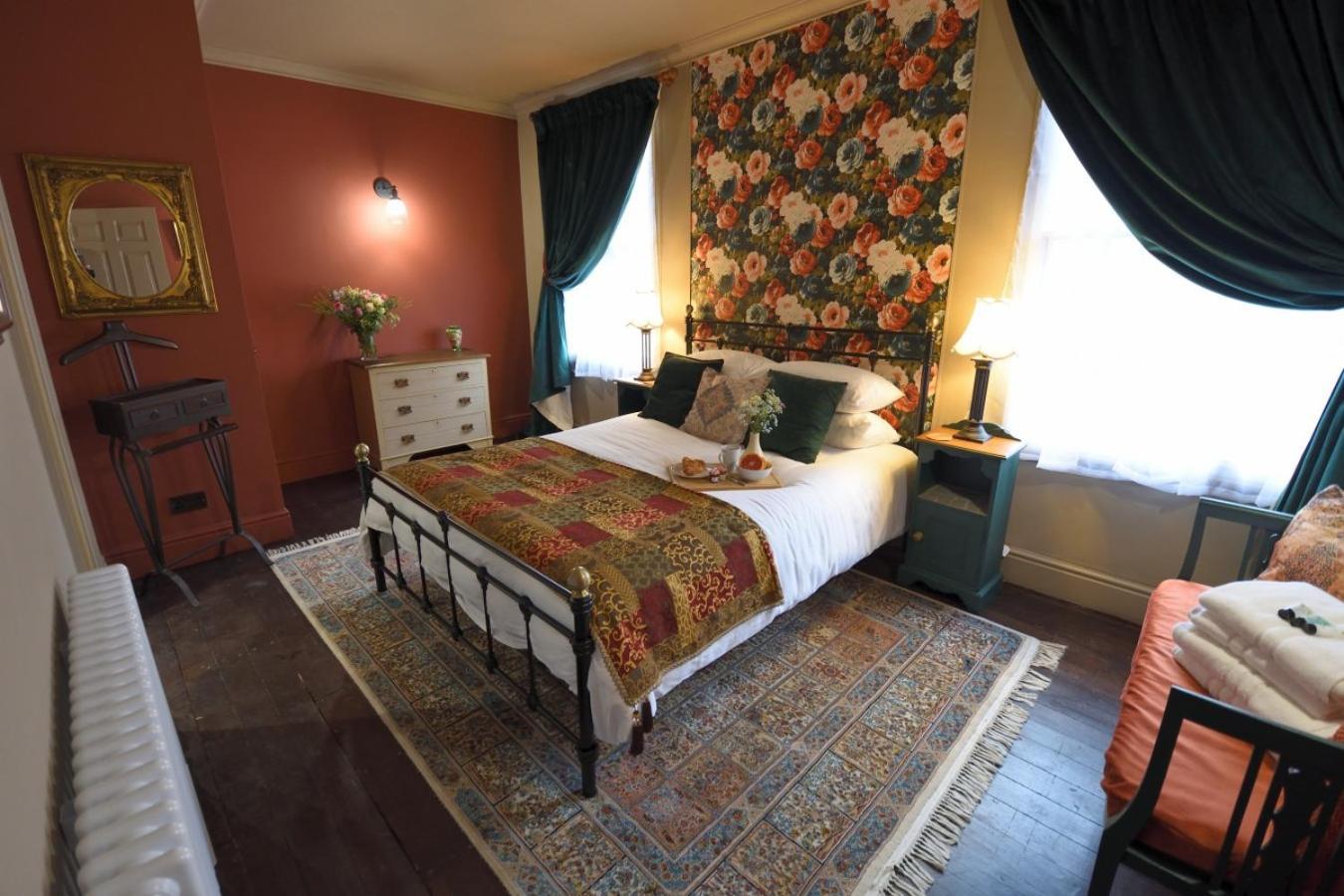 Samuels' A Duplex Apartment By Spires Accommodation In Lichfield City Centre Esterno foto